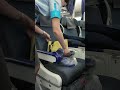 ANA空姐為我的蛋糕安排了座位及扣安全帶 GoodService ANA空姐為我的蛋糕安排了座位及扣安全帶 GoodService