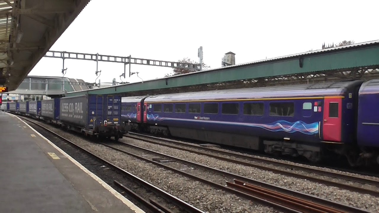 DRS Class 66 no: 66424 @ Newport {4V44} 16/10/2018.