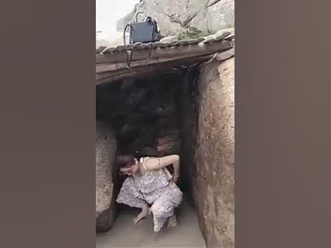 cewe pipis sembarangan #shorts - YouTube