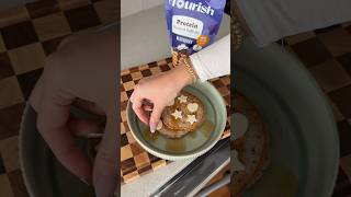 a balanced breakfast includes protein, fiber AND carbs 🥞✨