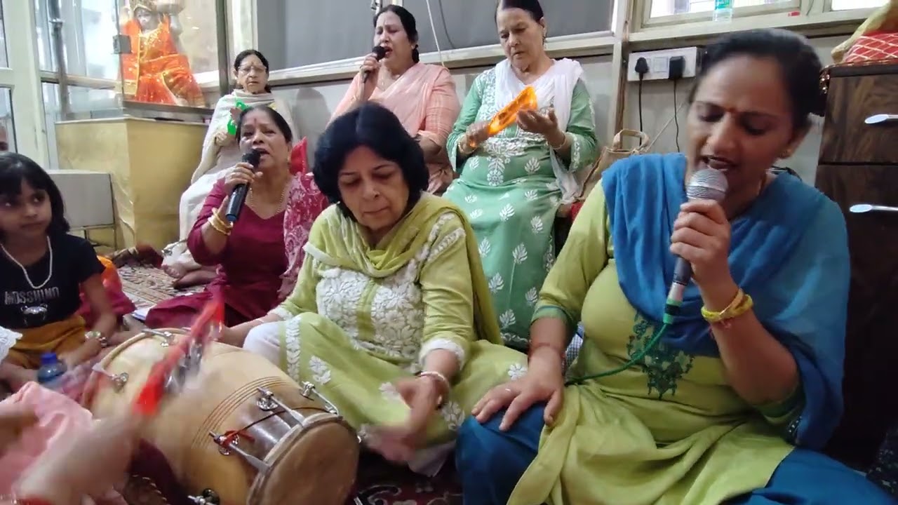 रहमतें करता है, झोलियाँ भरता है — गुरू जी का भजन 