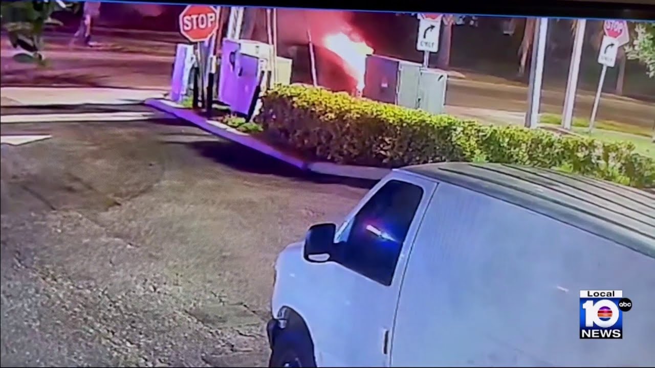 Police search for shooter after chase, crash in Miami Gardens - YouTube