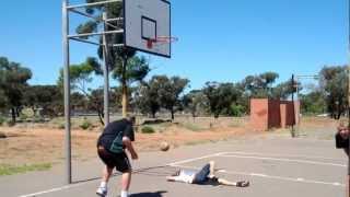 FAIL SLAM DUNK OFF GUYS BACK!