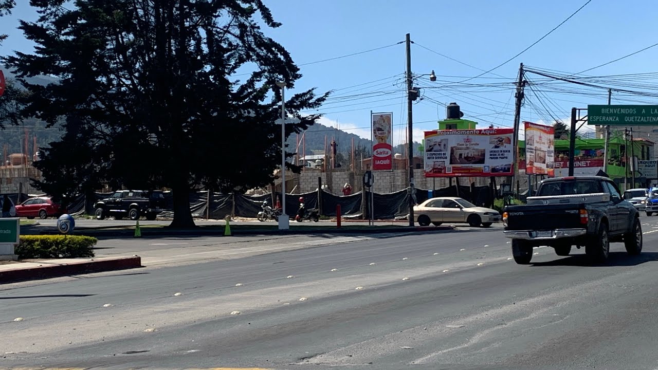 Construcción de Plaza La Coruña La Esperanza Quetzaltenango