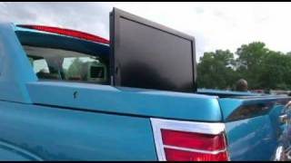 BLUE ESCALADE ON 30'S.avi