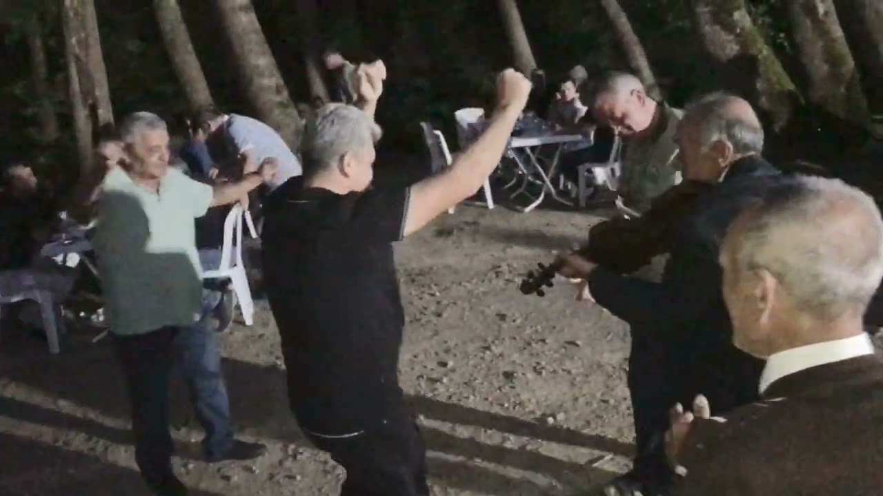 ÇİFTETELLİ OYUNCULARI