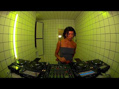 Mary Lake | HÖR - Sep 12 / 2023