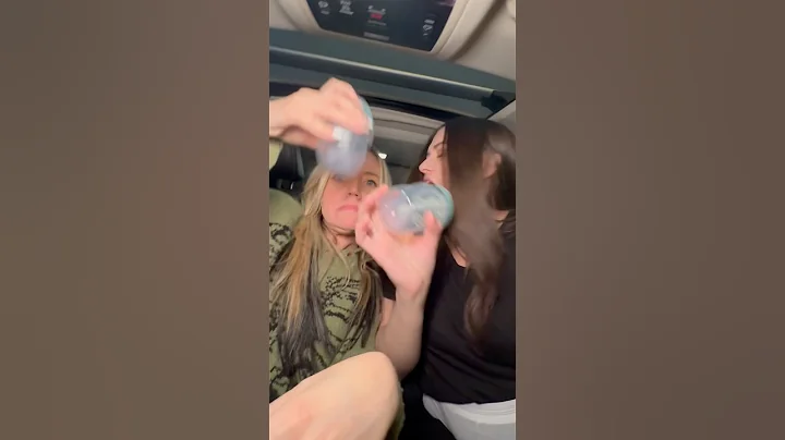 Postpartum Millennial Mommies on their way to the school pick up line #momcontent #millennials #y2k