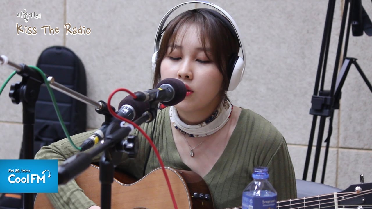 권진아 'Fly Away' 라이브 LIVE / 170512[이홍기의 키스 더 라디오]