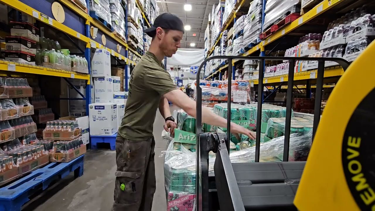 Full day at Restaurant Depot as a Floor Manager.