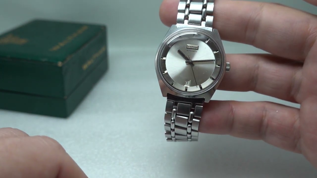 c1969 Waltham Automatic men's stainless steel vintage watch, with