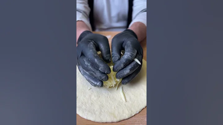 Pepperoni Pizza from Goofy! #shorts #goofy #pepperoni #pizza