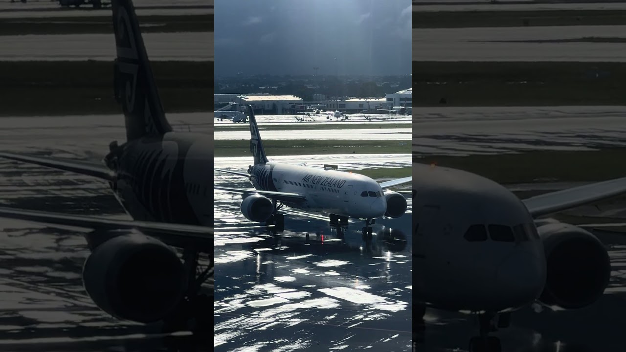 Air New Zealand 787 Glides Through Perth Airport! 🛬✈️
