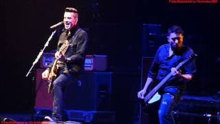 Miniatura de vídeo de "Theory Of A Deadman - Gentlemen - MEN Arena Manchester 2011"