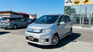 Honda Freed Spike, 2013 год.