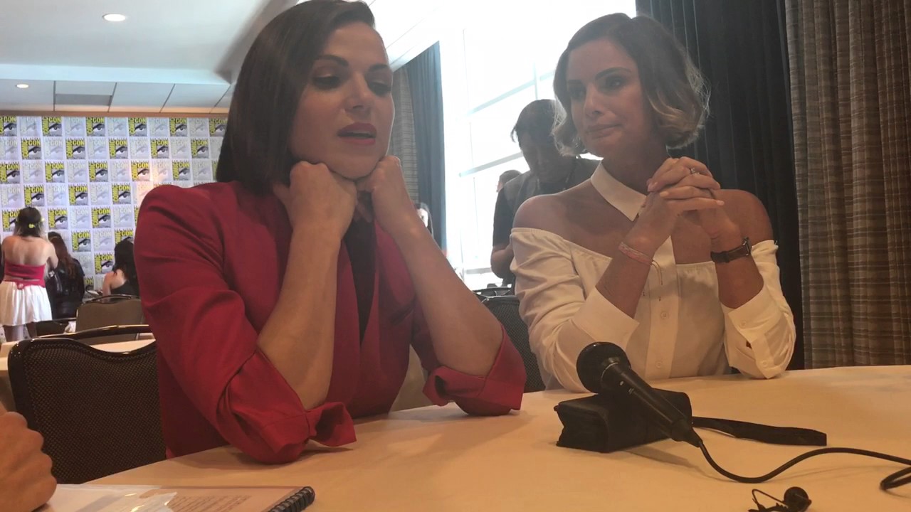 SDCC 2017 Once Upon A Time: Lana Parrilla and Gabrielle Anwar - YouTube