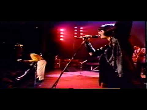 VIDEO Linda Ronstadt + Chuck Berry + Keith Richards Back In The USA Live St Louis 1987