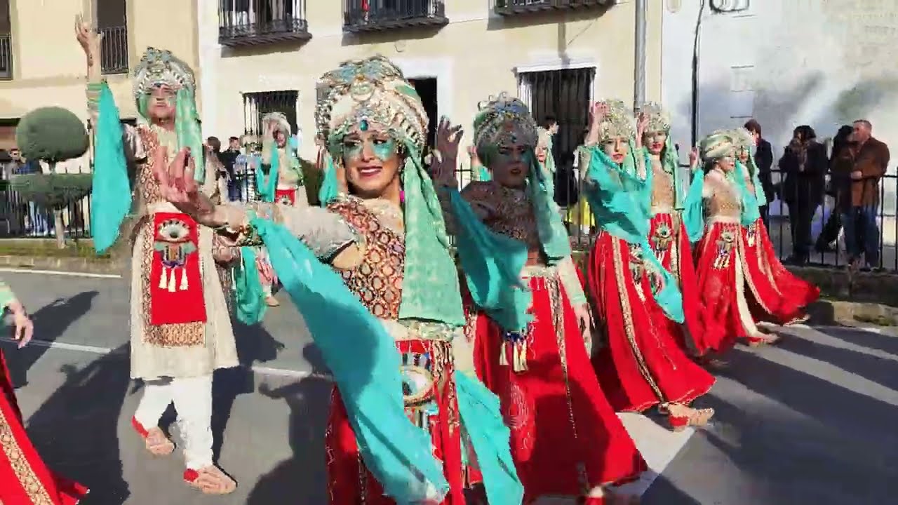 Desfile de la comparsa Anuva en Barcarrota 2026