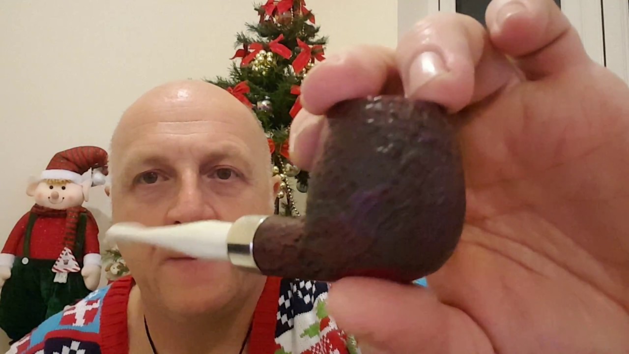 Peterson Christmas pipe 2016. 87 model.