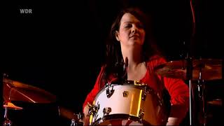 Jack White & Meg White  - Seven Nation Army [HD]