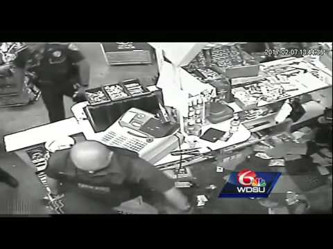 Video released of violent encounter between suspect, Gretna officers at store