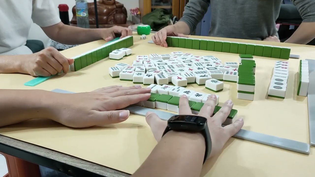 【麻將日常】早早聽三個洞胡不到轉聽對對躲過被自摸