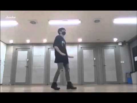 Jungkook' manolo dance