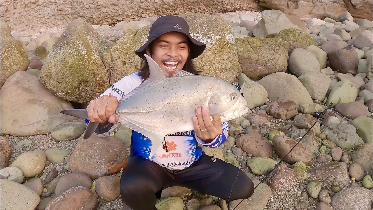 SA TAPAT KO LANG KUMAGAT! | ROCK FISHING GIANT TREVALLY | Y3E48