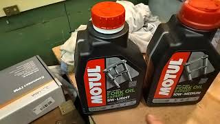 видео: Минск 400 гусь (Minsk 400 goose).  Замена масла в вилке картинка: Минск 400 гусь (Minsk 400 goose).  Замена масла в вилке