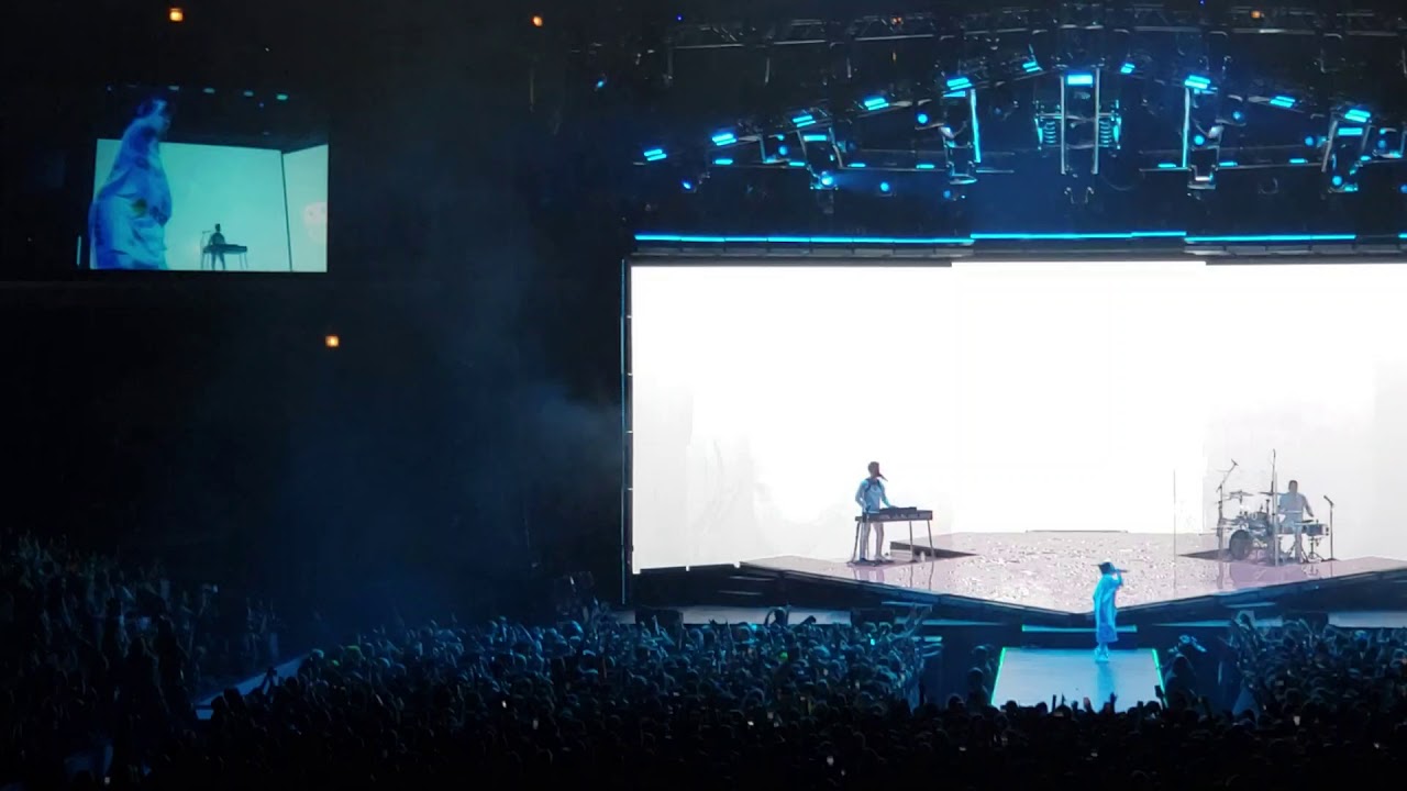 Billie Eilish LIVE Ilomilo When We Fall Asleep Where Do We Go Tour billie-eilish-live-ilomilo-when-we-fall-asleep-where-do-we-go-tour