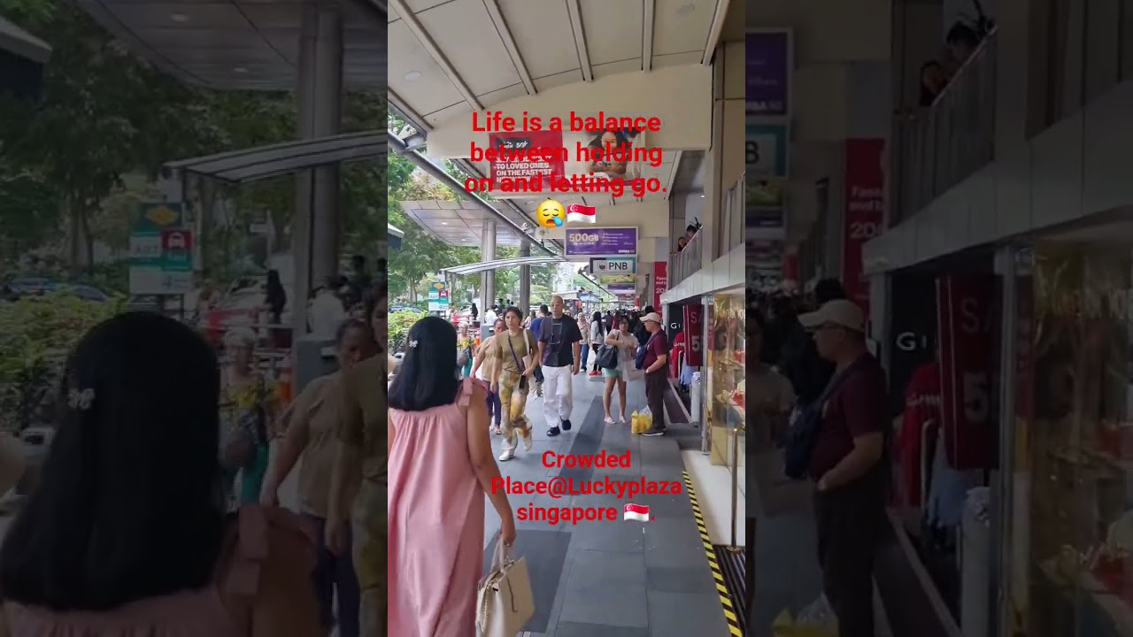 Oppppsss Crowded Place @Luckyplaza singapore 🇸🇬 