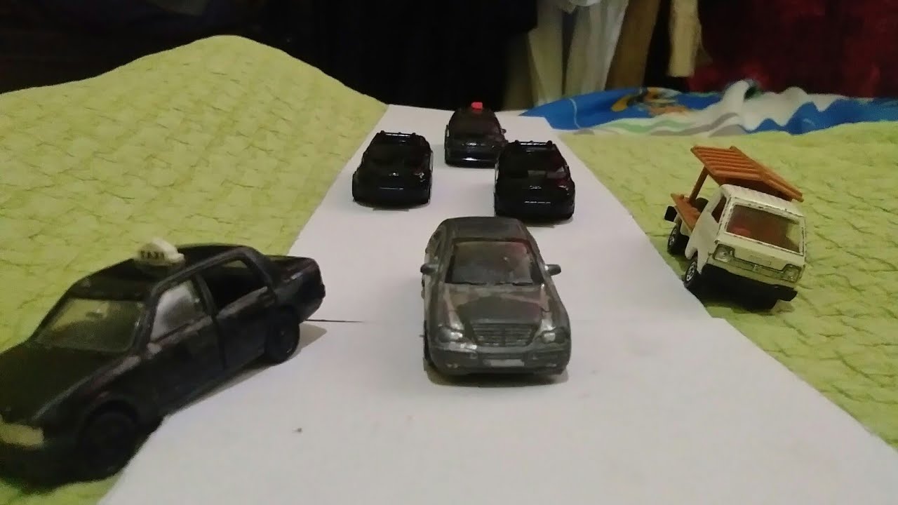 tomica police chase