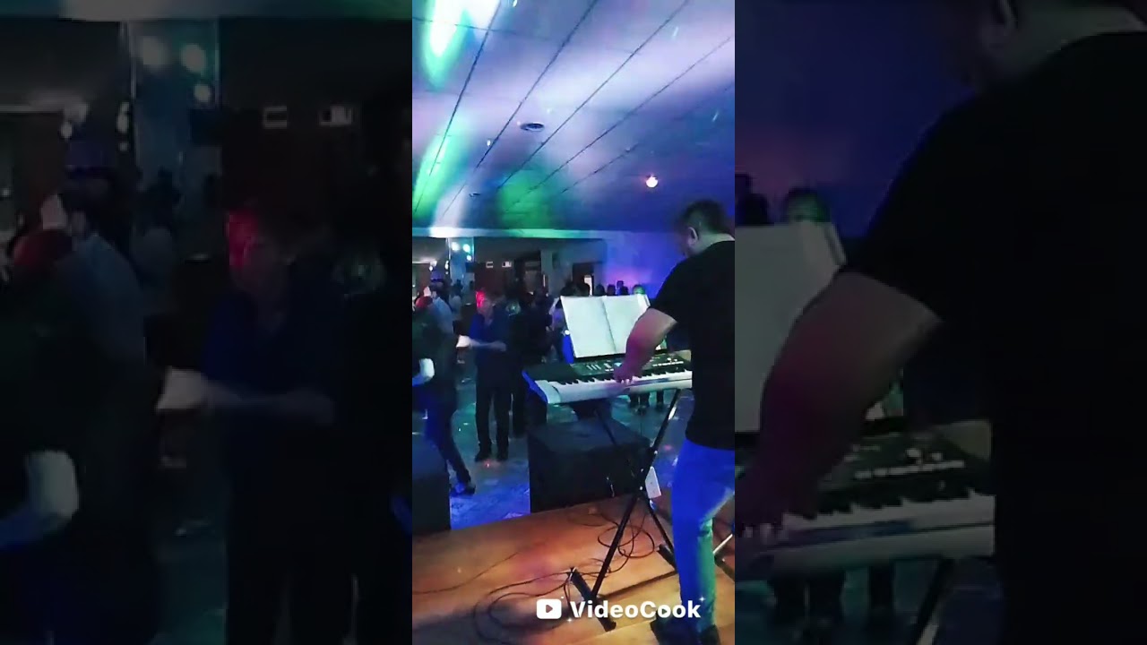 Ariel Martinez y su teclado Mágico general Alvear Mendoza Argentina 