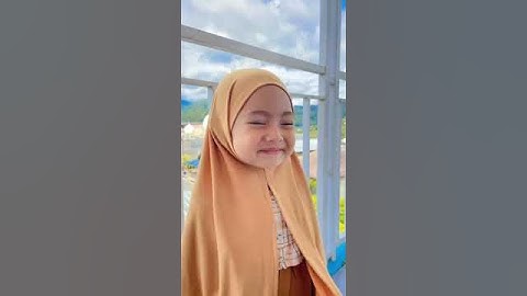 Thumbnail of masyaAllah!! bocil solehah dipakein jilbab