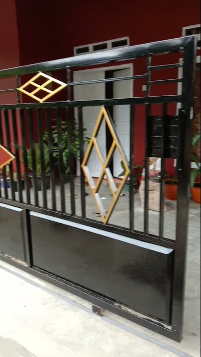 pintu pagar besi holo minimalis