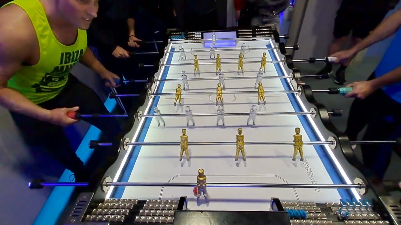 Grupo A,  Dino, Machete Vs Johan, Javi