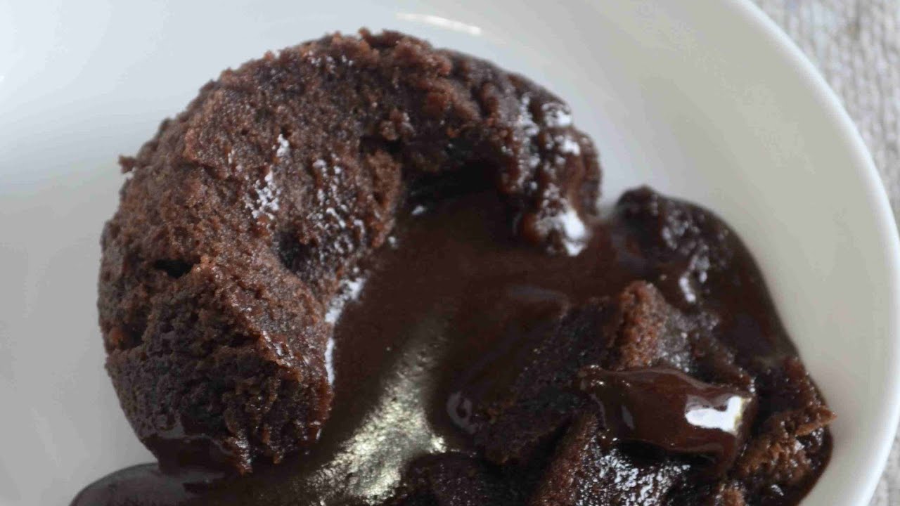 18vlog,mene chocolava cake bnaya #cake#baking - YouTube