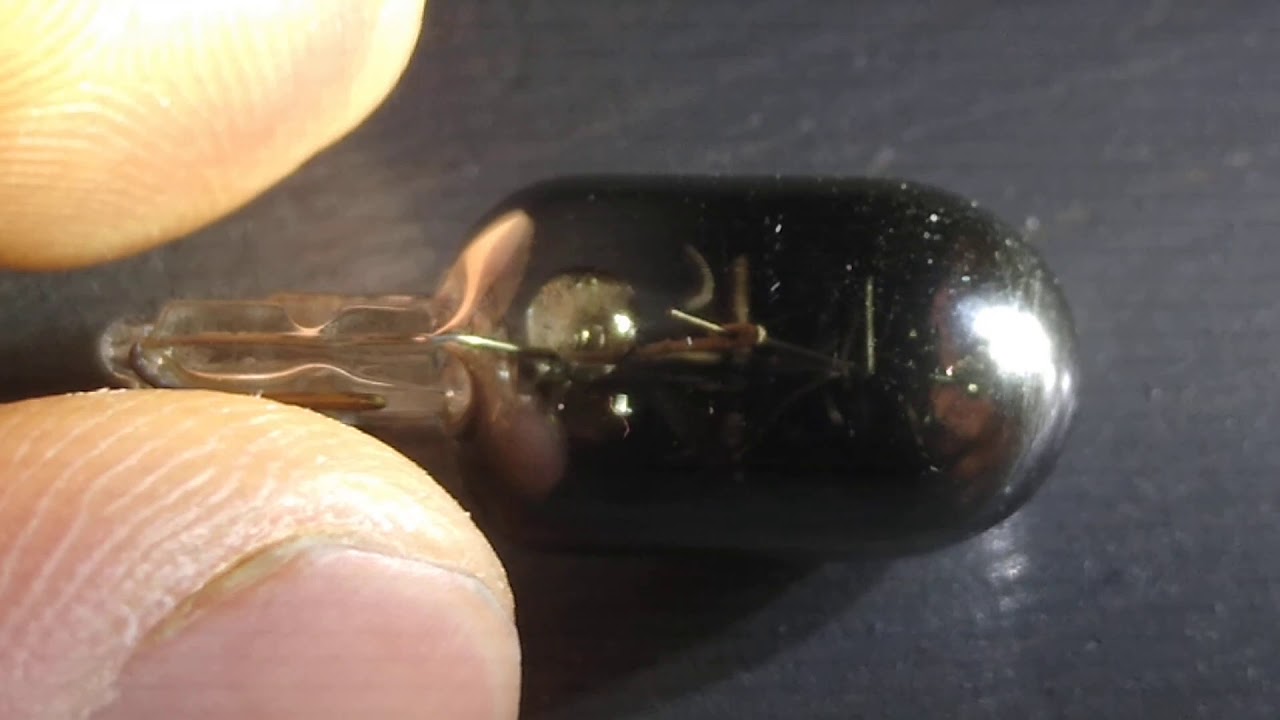 Vw golf Mk5 parking light front bulb blown little bulb vag YouTube