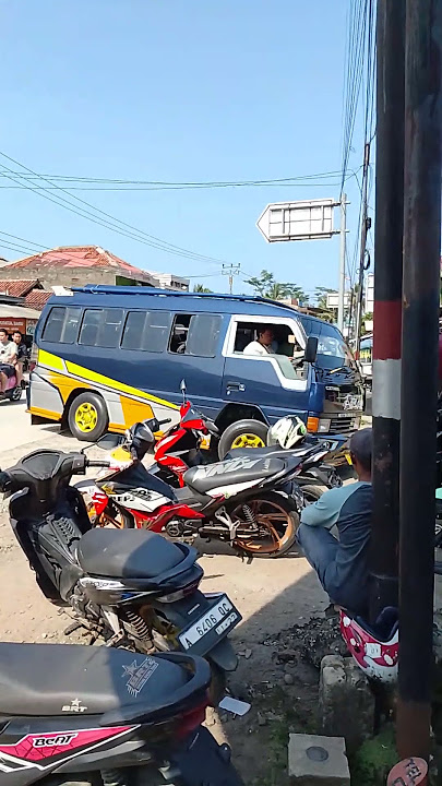 Refal Jaya, First From Rangkas, 08.45 Arrived in Bayah #vlog #elfmania