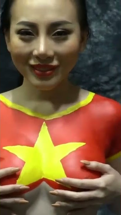 body painting girl Vietnam flag #bodypainting #art #cosplay #flag #vietnam #nudemakeup #naked