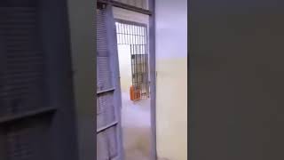شخص مسجون يغني موال حزين بنص السجن 💔🔥