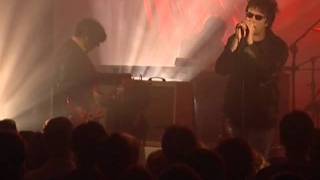 Echo &amp; The Bunnymen - Angels And Devils (Live In Liverpool 2001)