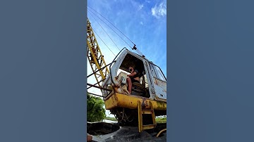 Xáng cạp gắp cát l vatlieuhiepthao  #excavator  #forklift #shorts