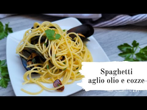 Spaghetti aglio olio e cozze | Ricetta Sarda | Sardegna | Giallo Zafferano