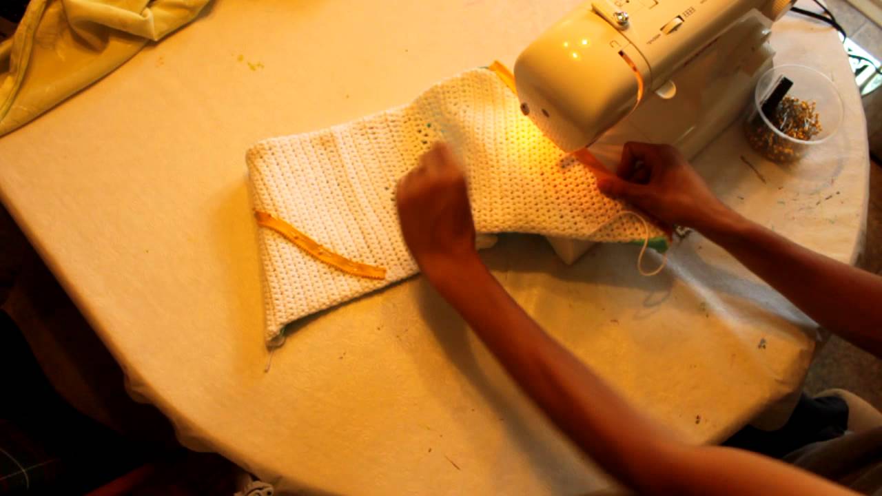 How to Install a Zipper on Crochet YouTube