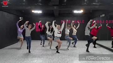 Momoland-Bboom Bboom Dance Practice (REVERSED)