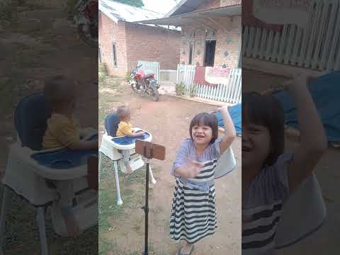 Viral Dance Ginanda Cantik Funny Skills