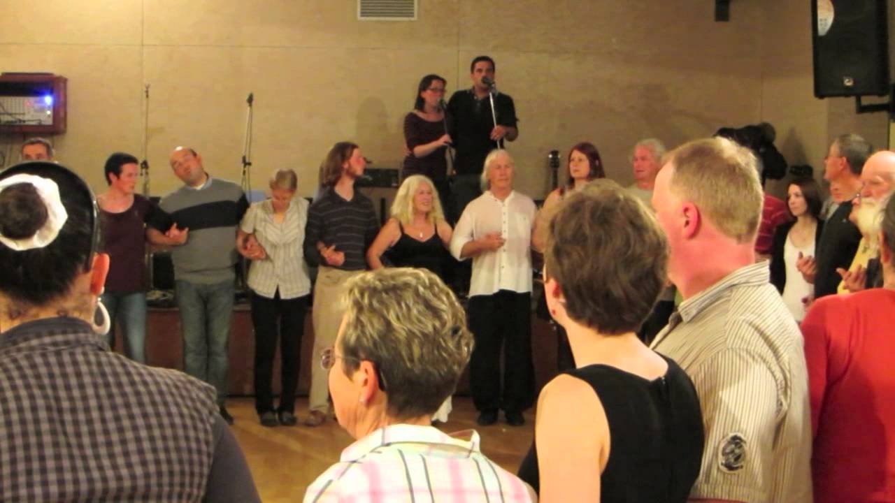 SANDIE ET GUILLAUME  - Fête de la gavotte du pays de CALANHEL - Gavotte