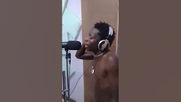 Bhushemeli Ndani Ya Bf Studio Kagongwa Ndani 
