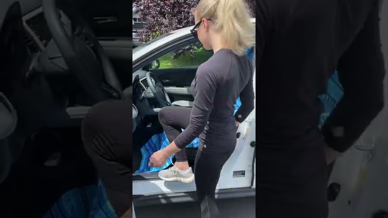 Hooded Towel Seat Cover For Runners  |  Gone For a Run®